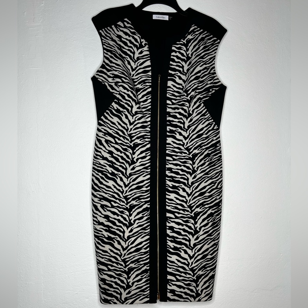 Calvin Klein Animal Print knee length dress